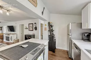 705 N Corona St, Colorado Springs, CO 80903 - Photo 14
