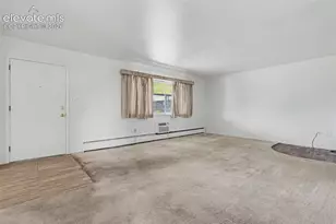434 Valley Hi Cir, Colorado Springs, CO 80910 - Photo 4