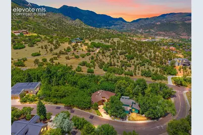 609 Crystal Hills Boulevard, Manitou Springs, CO 80829 - Photo 4