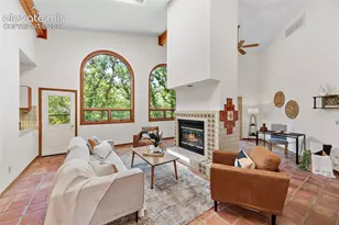 609 Crystal Hills Blvd, Manitou Springs, CO 80829 - Photo 2