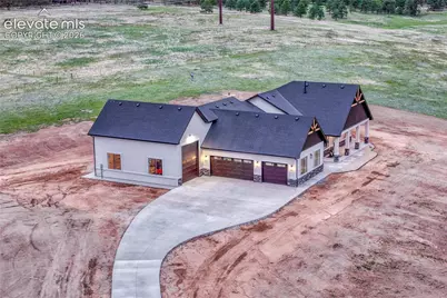 10853 Alamar Way, Colorado Springs, CO 80908 - Photo 2