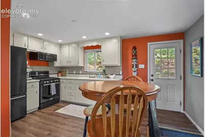 441 E Fountain Place, Manitou Springs, CO 80829 - Photo 12