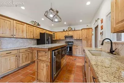 225 E Main Street, Florence, CO 81226 - Photo 12