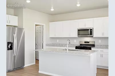 6747 Roundtail Way, Colorado Springs, CO 80925 - Photo 8