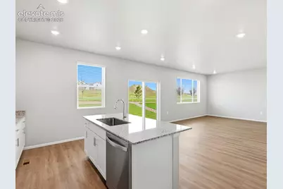 6747 Roundtail Way, Colorado Springs, CO 80925 - Photo 10