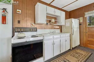 101 Dunlap Dr, Florissant, CO 80816 - Photo 2