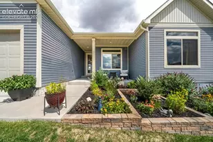 7413 Rim Bluff Ln, Colorado Springs, CO 80927 - Photo 2