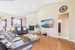 553 S Saunders Dr, Pueblo West, CO 81007 - Photo 6
