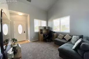 5241 Mountain Air Cir, Colorado Springs, CO 80916 - Photo 6