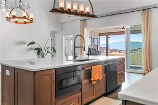 7792 Bannockburn Trl, Colorado Springs, CO 80908 - Photo 8