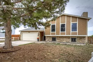 604 Fountain Mesa Rd, Fountain, CO 80817 - Photo 2
