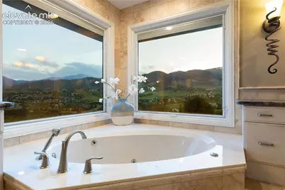 2550 Oak Hills Drive, Colorado Springs, CO 80919 - Photo 30