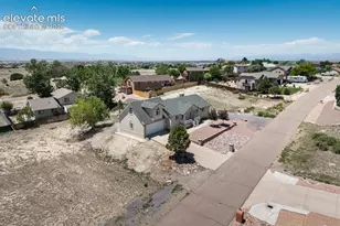841 S Dogwood Dr, Pueblo, CO 81007 - Photo 32