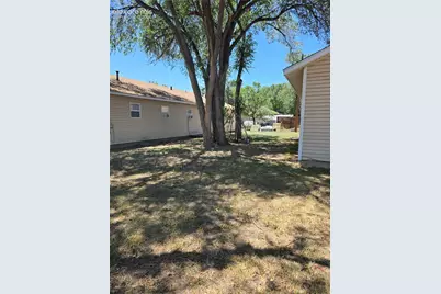 221 E Iowa Avenue, Fountain, CO 80817 - Photo 4