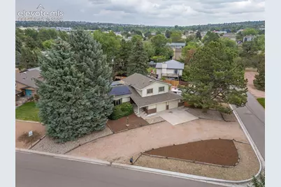 6717 Bishop Drive, Colorado Springs, CO 80918 - Photo 36