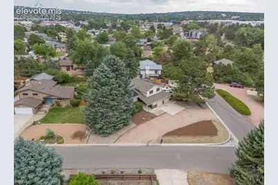 6717 Bishop Drive, Colorado Springs, CO 80918 - Photo 38