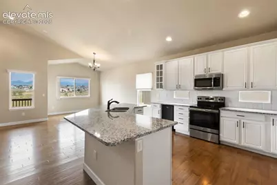 7492 Bigtooth Maple Drive, Colorado Springs, CO 80925 - Photo 8