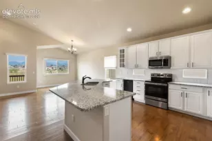 7492 Bigtooth Maple Dr, Colorado Springs, CO 80925 - Photo 8