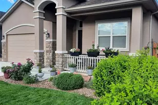 7492 Bigtooth Maple Dr, Colorado Springs, CO 80925 - Photo 2