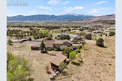 990 Eagle Rock Road, Colorado Springs, CO 80918 - Photo 10