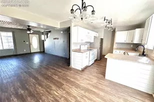 2234 Meadowlark Ln, Pueblo, CO 81008 - Photo 6