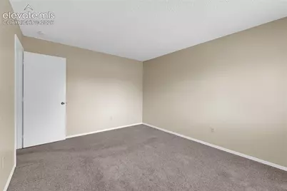 4371 Hunting Meadows Circle, Colorado Springs, CO 80916 - Photo 14