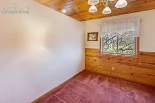 2401 Lakemoor Dr, Florissant, CO 80816 - Photo 30