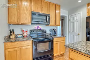6019 Mapleton Dr, Colorado Springs, CO 80918 - Photo 6