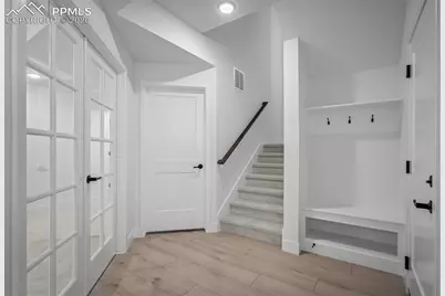 4684 Peak Crest View, Colorado Springs, CO 80918 - Photo 2