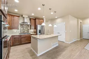 16483 Mountain Mist Dr, Monument, CO 80132 - Photo 6