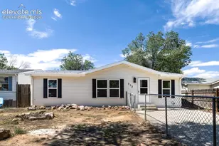 713 Santa Barbara Ave, Pueblo, CO 81005 - Photo 2