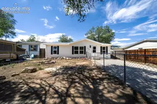 713 Santa Barbara Ave, Pueblo, CO 81005 - Photo 1