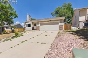 4323 McGrew Cir, Colorado Springs, CO 80911 - Photo 2