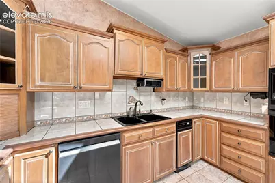 1223 E Rio Grande Street, Colorado Springs, CO 80910 - Photo 8