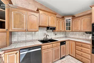 1223 E Rio Grande St, Colorado Springs, CO 80910 - Photo 8