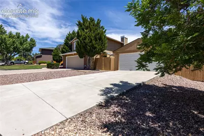 3433 Oak Creek Drive, Colorado Springs, CO 80906 - Photo 2