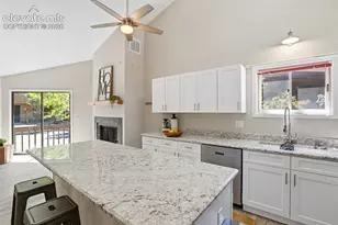 806 Pebblewood Dr, Colorado Springs, CO 80919 - Photo 6