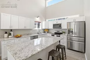 806 Pebblewood Dr, Colorado Springs, CO 80919 - Photo 6