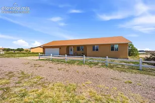 1218 E Onizuka Ln, Pueblo West, CO 81007 - Photo 2