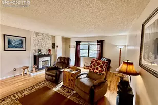 6963 Gayle Lyn Ln, Colorado Springs, CO 80919 - Photo 8