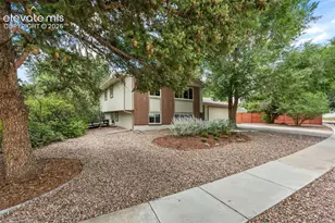 1222 Lewis Ln, Colorado Springs, CO 80915 - Photo 4