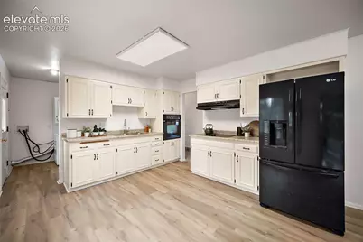 1507 N Chelton Road, Colorado Springs, CO 80909 - Photo 4