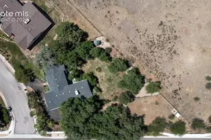 210 Hidden Creek Dr, Colorado Springs, CO 80906 - Photo 34