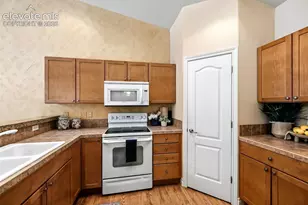 4580 Scarlet Dr, Colorado Springs, CO 80920 - Photo 8