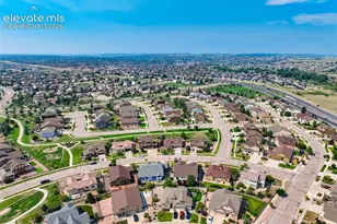 8107 Cedarstone Ln, Colorado Springs, CO 80927 - Photo 4