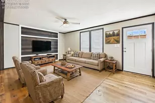 354 E Stewart Dr, Pueblo, CO 81007 - Photo 2