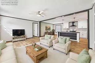 354 E Stewart Dr, Pueblo, CO 81007 - Photo 6