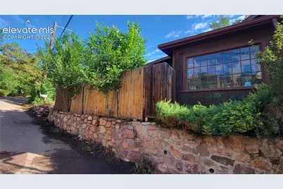 220 Illinois Avenue, Manitou Springs, CO 80829 - Photo 8