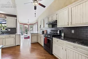 803 Panorama Dr, Colorado Springs, CO 80904 - Photo 16