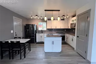 1966 S Chamberlin Na, Colorado Springs, CO 80906 - Photo 2